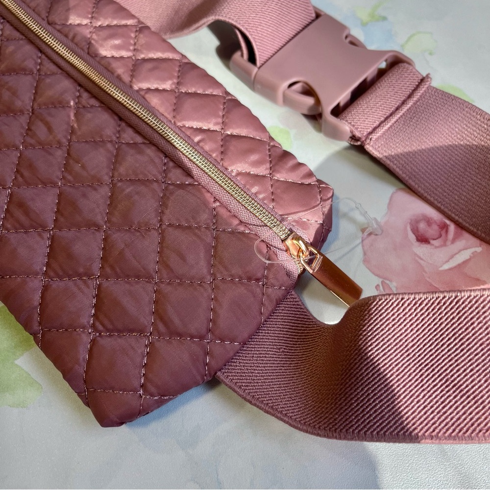 MYTAGALONGS Quilted Pink Waistband Belt Bag Fanny Pack for Waist Pack